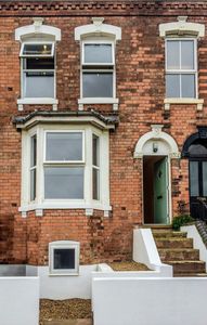 Photo 5- click for photo gallery